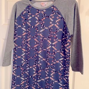 LuLaroe Ladies Size S top like new